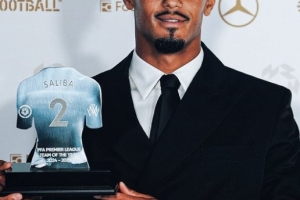 了不起！萨利巴是唯一一位近三年均入选PFA英超年度最佳阵的球员