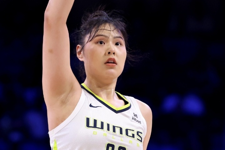 飞翼官方：李月汝因左膝前交叉韧带扭伤赛季报销