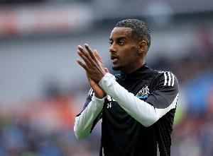 TA解析伊萨克困局：冲突原因？他何去何从？利物浦是否还会报价？