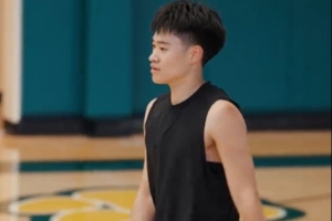 进化！博主晒赵维伦在林书豪湾区训练营的视频 攻筐技术继续提升