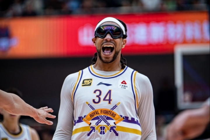 直播吧独家：广东辽宁均给萨林杰开出了税后120万美元报价