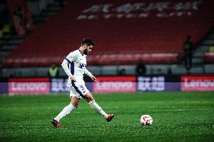 记者：年底合同到期的哈达斯，已与津门虎就续约达成一致