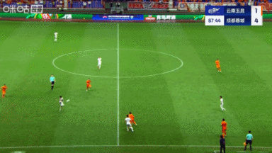 替补登场迎首球！李漠雨低射将比分扩大为5-1，韦世豪助攻戴帽