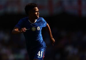 18岁120天！埃斯特旺成切尔西队史英超送出助攻最年轻球员