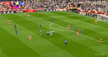 阿森纳2-0领先利兹联！萨卡右脚小角度爆射破门 廷伯助攻达成传射