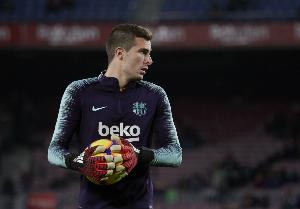 莫雷托：巴萨门将佩尼亚即将租借加盟埃尔切