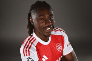 关于埃泽的10件事：曾效力枪手青训 拿过国际象棋冠军 热心公益..