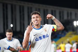 克雷桑时隔4个多月再次在联赛进球，上次进球是4月对西海岸戴帽