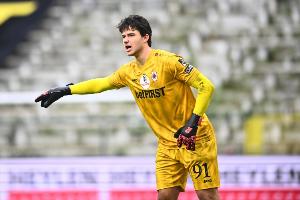 记者：加拉塔萨雷报价安特卫普门将拉门斯，曼联尚未敲定球员