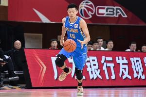 将赴山东男篮体检！CBA官网更新联赛自由球员名单：陈林坚在列