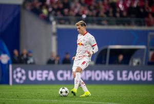 记者：埃尔马斯接近回归那不勒斯，俱乐部正磋商最终细节