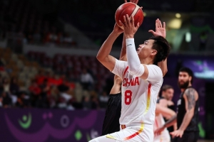 新的开始！赵睿在广东拿到3连冠 随后转投新疆 今日加盟北京