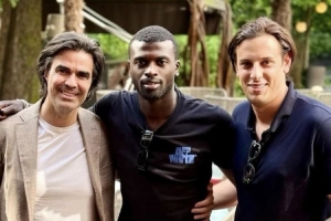 记者：30岁米兰旧将尼昂加盟土超球队根克勒比利吉，年薪100万欧