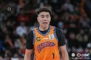 直播吧：上海与李添荣完成为期3年续约 他是上海的未来核心之一