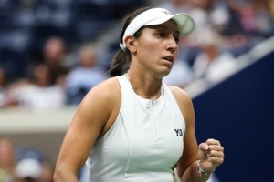 美网女单第三轮：4号种子佩古拉2-0击败阿扎伦卡，晋级16强