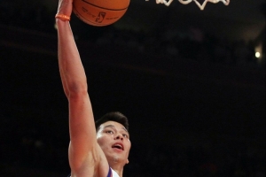 媒体人：林书豪证明了亚洲后卫的身体能打NBA 给了亚洲后卫希望