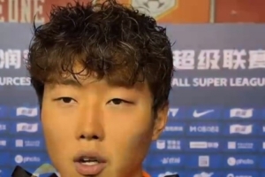 高准翼：韩导布置尽量不要让他们从中路出球，我们反击效率挺高