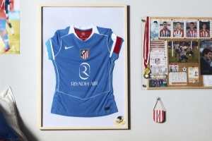 马竞发布新赛季第三球衣：灵感源于2000年代初的Total 90设计语言