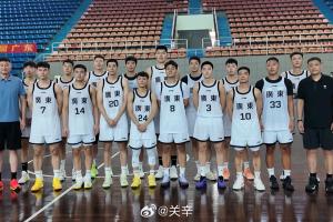 媒体人：从纸面实力看 想不出哪支球队能在全运赛场与广东队抗衡