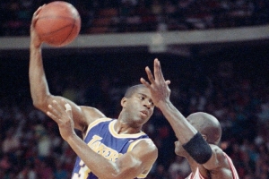 布莱恩-肖评历史最佳首发：魔术师乔丹伯德邓肯奥尼尔