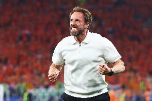 真假？媒体人：索斯盖特与国足帅位联系在一起，邀李同国进教练组