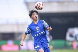 沪媒：刘诚宇与阿苏埃正逐渐形成默契，申花赛程挑战一点不少