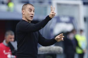 记者：卡纳瓦罗善于给球员打鸡血，反正比“维奇”们要强