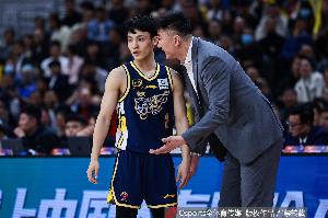 广东男篮与墨尔本老虎进行3场热身赛 先后在韶关、深圳、顺德进行