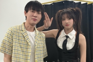 骆歆分享和Ming合照：偶遇季后赛前方特派记者，接头成功