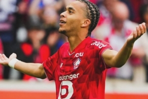 伊桑-姆巴佩补时绝杀斩获处子球，姆巴佩社媒晒照祝贺弟弟