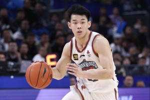 林葳：从进CBA开始就觉得最终是要去挑战NBA的 不让自己留下遗憾