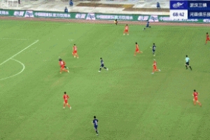 挽回颜面！达兰后点补射得手，三镇1-5扳回一个