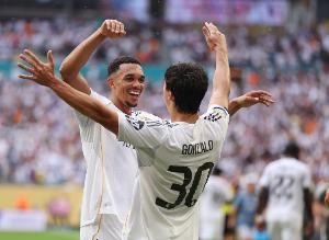 邮报：阿诺德有望下月复出战旧主利物浦，获胜将有助说服皇马球迷