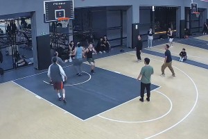 这一球可以吹十年了。。。