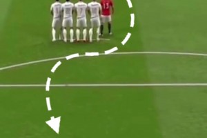 诡异S型弧线！这球，世界上可能没有人能扑出去！