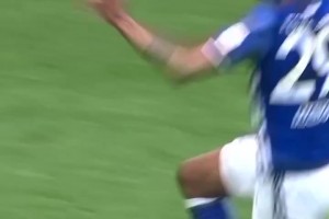 超级重炮！纳尔多面对多特的任意球世界波