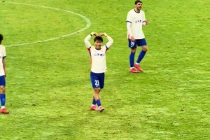 谢文能老婆发视频：三追四太刺激了，第一次来老公家乡！好开心