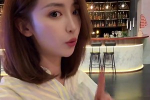 赢球！湖人女主播佳依：后面魔鬼赛程就照着这场投！