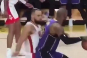 太疯狂了！狄龙今天防老詹这姿势实在辣眼睛