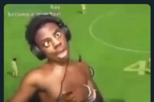 美媒调侃：这是今天比赛最后一攻一防时威少的样子……