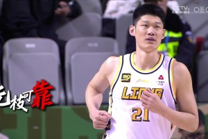 场均19.1分8.3板1.4助！胡金秋生涯第二次荣膺CBA常规赛MVP！