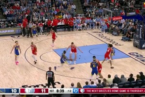 老头你来真的？库里首节手感爆棚，5记三分爆砍19分！