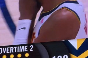 令人心疼啊！在威少致命犯规后，沃特森忍不住捂脸失落！