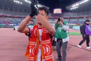 泰山旧将廖力生谢场时洒热泪，鲁能球迷喊话:济南永远是你的家!