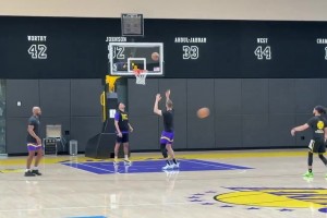 颤抖吧！克莱伯已经参加投篮训练 完全体湖人要来了