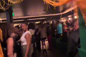 追梦在湾区新开餐厅Meski 开业了，克莱也来捧场了~