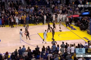 北卡黑鹰弑旧主！巴恩斯最后时刻顶着防守大心脏三分绝杀勇士！！