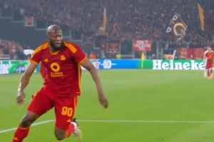 当你有体重的时候，过人也可以像卢卡库一样变得简单有效