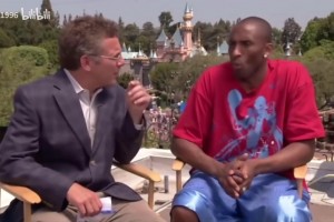 尊重前辈！拿下四冠的科比选历史最佳阵容：魔神鸟指环王张伯伦！