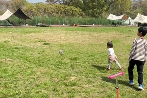 欢乐时光！武磊社媒发布亲子视频：又是露营的季节⚽️